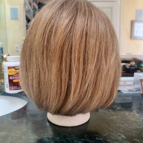 Raquel Welch Human Hair Wig - Custom Colored! - Picture 5 of 7